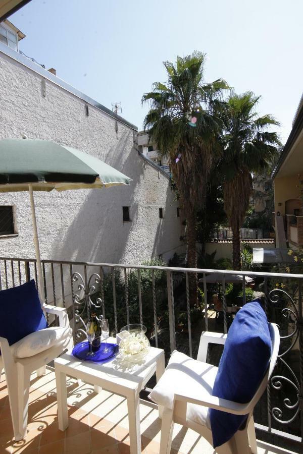 Residenza D'Epoca B&B Celeste Caserta Dış mekan fotoğraf